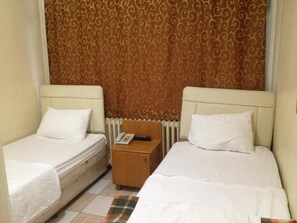 Economy Room, Refrigerator