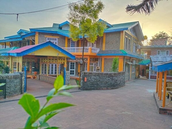 Fachada de la propiedad