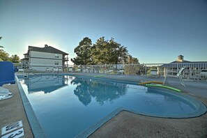 Pool - 4 Mi to Dtwn & Strip! Branson Unit w/ Resort Perks (Branson)