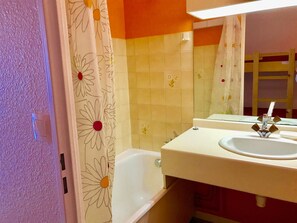 Bathroom - Studio cabin with balcony, near Villard-de-Lans center (Villard-de-Lans)