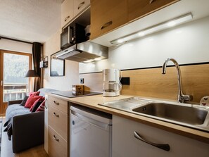 Réfrigérateur, micro-ondes