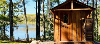 Pet-Friendly Lakeside Chalet with Sauna!