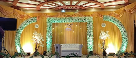 Banquet hall