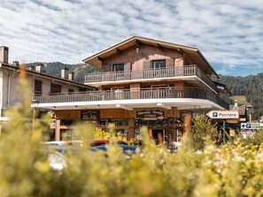 Exterior - Spacious 4-room flat, 6 pers., La Clusaz, large balcony (La Clusaz)