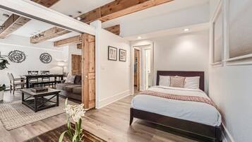 Condo, 3 Bedrooms | 3 bedrooms, laptop workspace, iron/ironing board, free WiFi