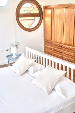 2 chambres, bureau, fer et planche Ă repasser, Wi-Fi gratuit