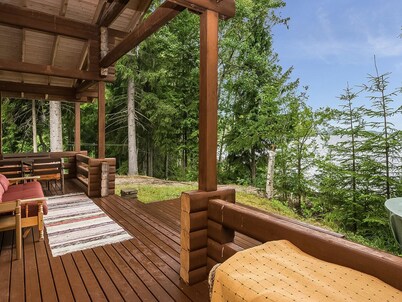 Hirsiniemi by Interhome