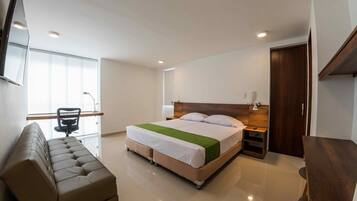 1 bedroom, premium bedding, pillow-top beds, individually decorated