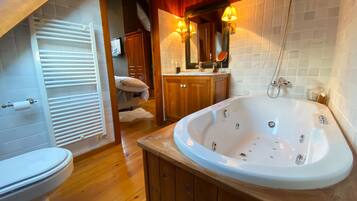 Combined shower/bathtub, jetted bath, hair dryer, bidet