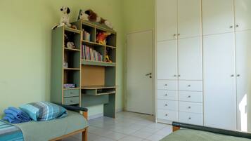 5 habitaciones, escritorio y insonorización