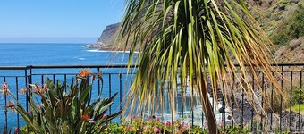3 bedroom villa and pool, Jardim do Mar, breathtaking view 