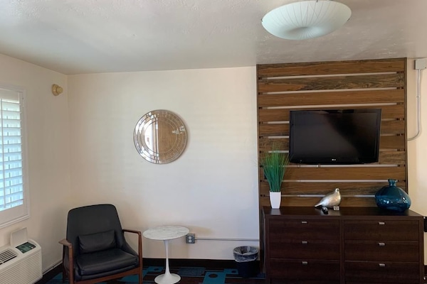 Soundproofing, iron/ironing board, free WiFi, bed sheets