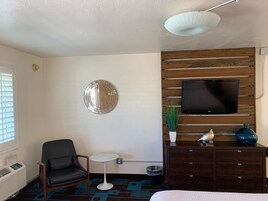 Sistema de insonorización, tabla de planchar con plancha y wifi gratis 