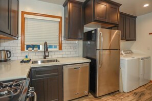 House, 3 Bedrooms | Private kitchen - Beary Fun Escape-1445 by Big Bear Vacations (Big Bear Lake)