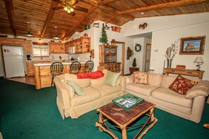 House, 3 Bedrooms | Living room | 36-inch TV with digital channels, fireplace, DVD player