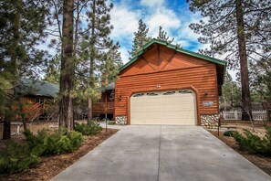 House, 3 Bedrooms | Exterior