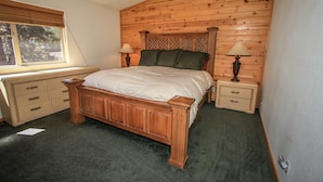 Unclassified image, 3 of 19, button - Can't Bear to Leave-1156 by Big Bear Vacations (Big Bear Lake)