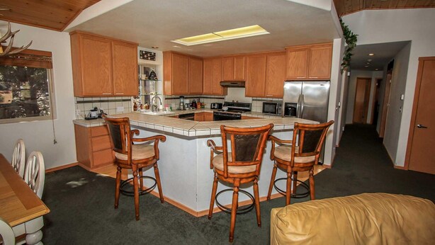 Unclassified image, 1 of 19, button - Can't Bear to Leave-1156 by Big Bear Vacations (Big Bear Lake)