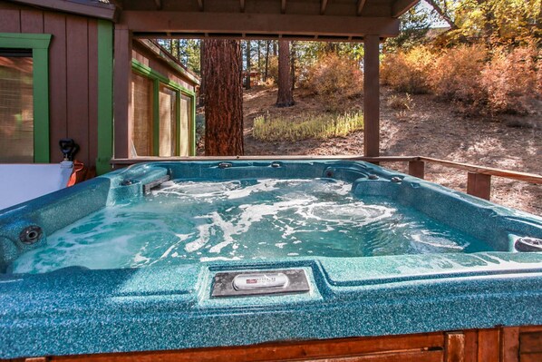 House, 2 Bedrooms | Spa