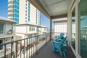 Property grounds - Short walk to Beach - Pool -Sleeps 8 Wifi (Gulf Shores)