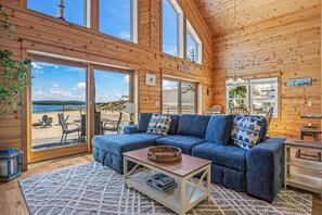 Smart TV, fireplace, DVD player, books - Lake frontage, Dune beach sand from deck to water! One of a kind. (Mears)