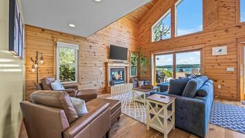 Smart TV, fireplace, DVD player, books