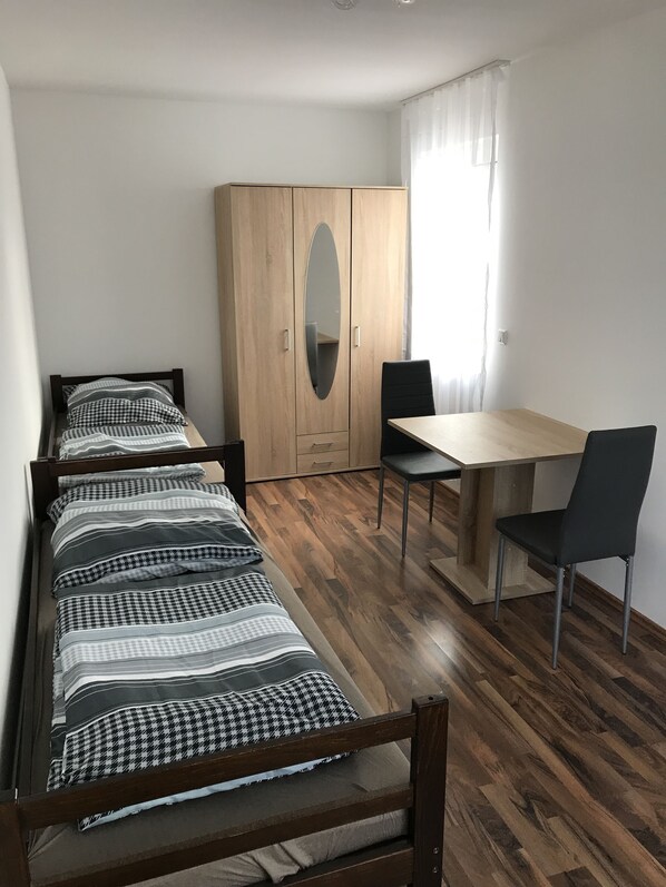 Iron/ironing board, free WiFi, bed sheets
