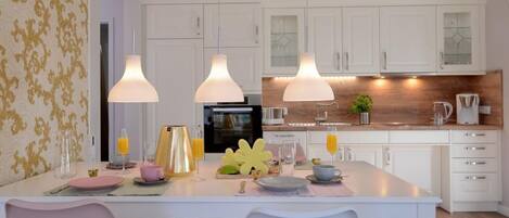 Fridge, microwave, oven, dishwasher