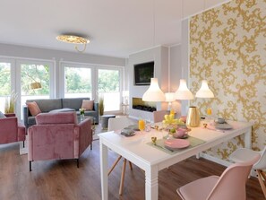 Dining - Tide App. 3 gold right (Ostseebad Boltenhagen)