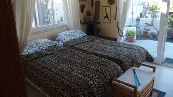 2 bedrooms, in-room safe, desk, iron/ironing board