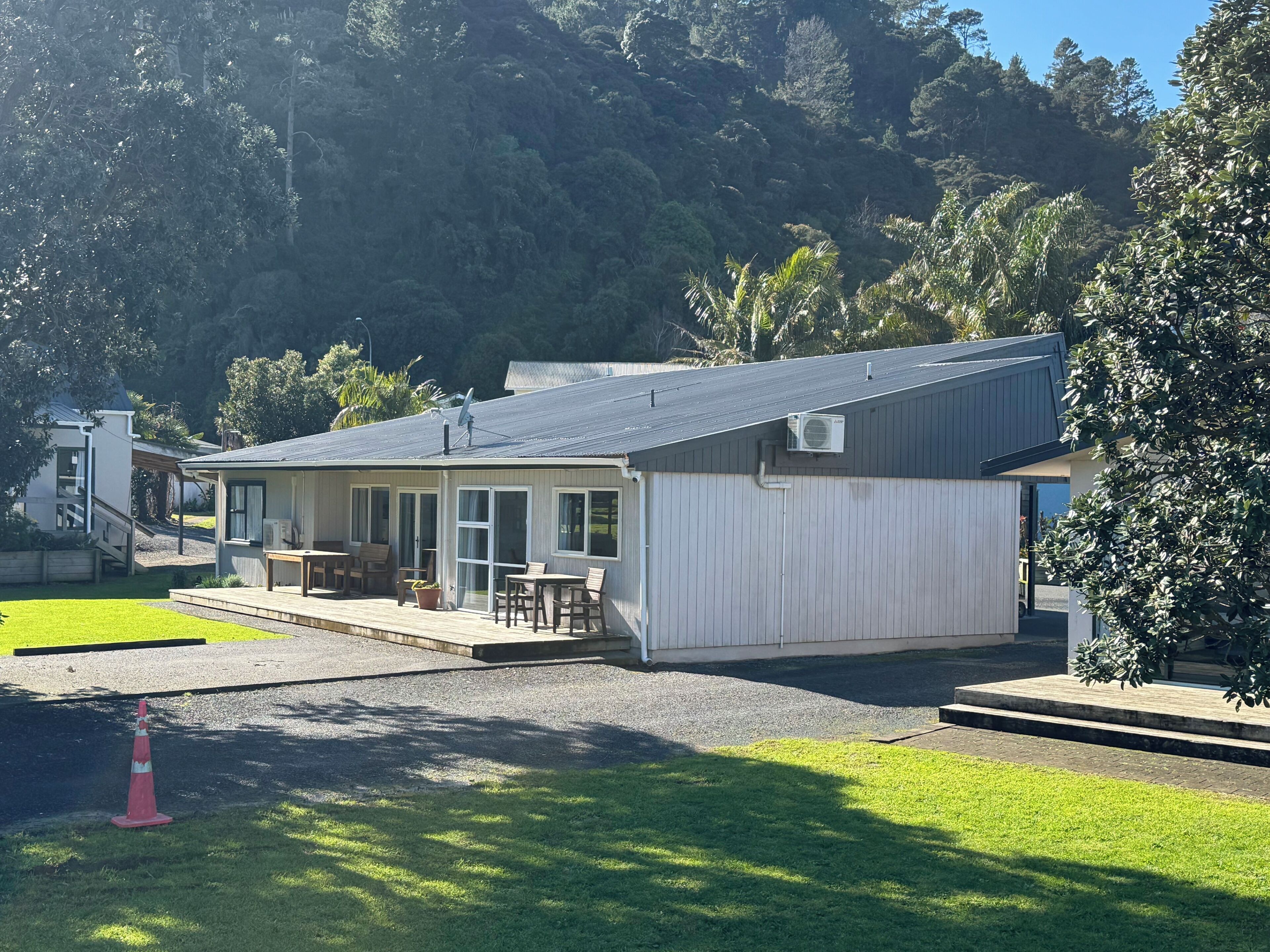 Studio Seaview Queen Deluxe