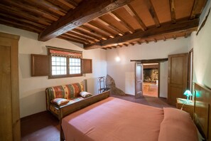 Honeymoon Apartment, 1 Bedroom (Rosmarino) | 1 bedroom, premium bedding, down duvets, laptop workspace