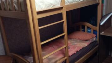 2 bedrooms, free WiFi