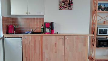 Refrigerador y microondas