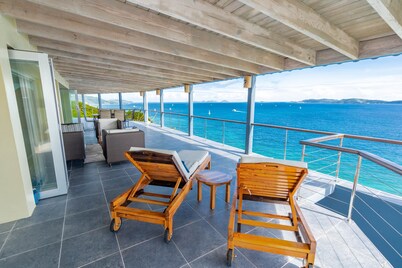Impresionantes vistas, jacuzzi, casa de planta abierta, a 5 minutos de Nanny Cay Beach & Bar