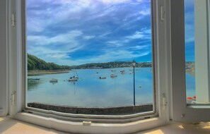 Interior - The Boathouse Bretagne, design style, "feet in the water", 3 h from ParisTGV (Plouezoc'h)