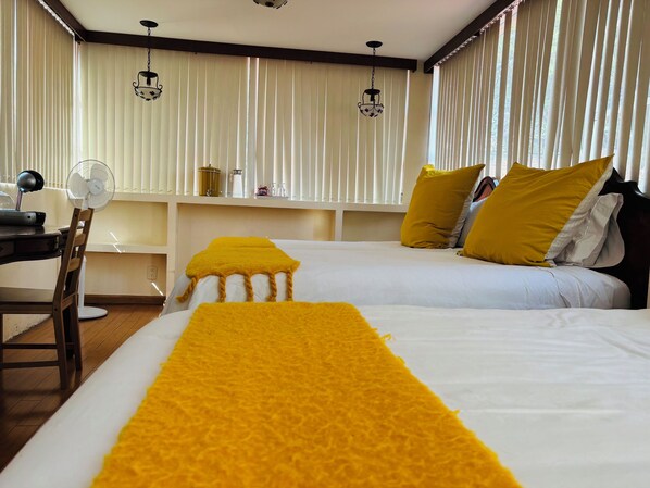 Egyptian cotton sheets, premium bedding, down comforters, pillowtop beds