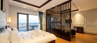  Eco Lux Riverside Hotel & Spa