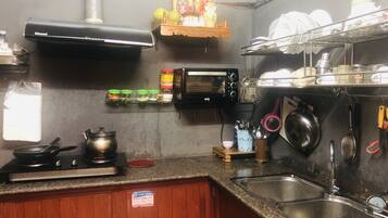 冰箱、微波炉、烤箱、茶具/咖啡用具