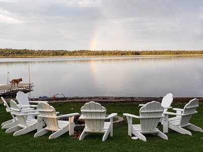 Lakefront Cottage + Sauna | Beach, Dock & Gazebo