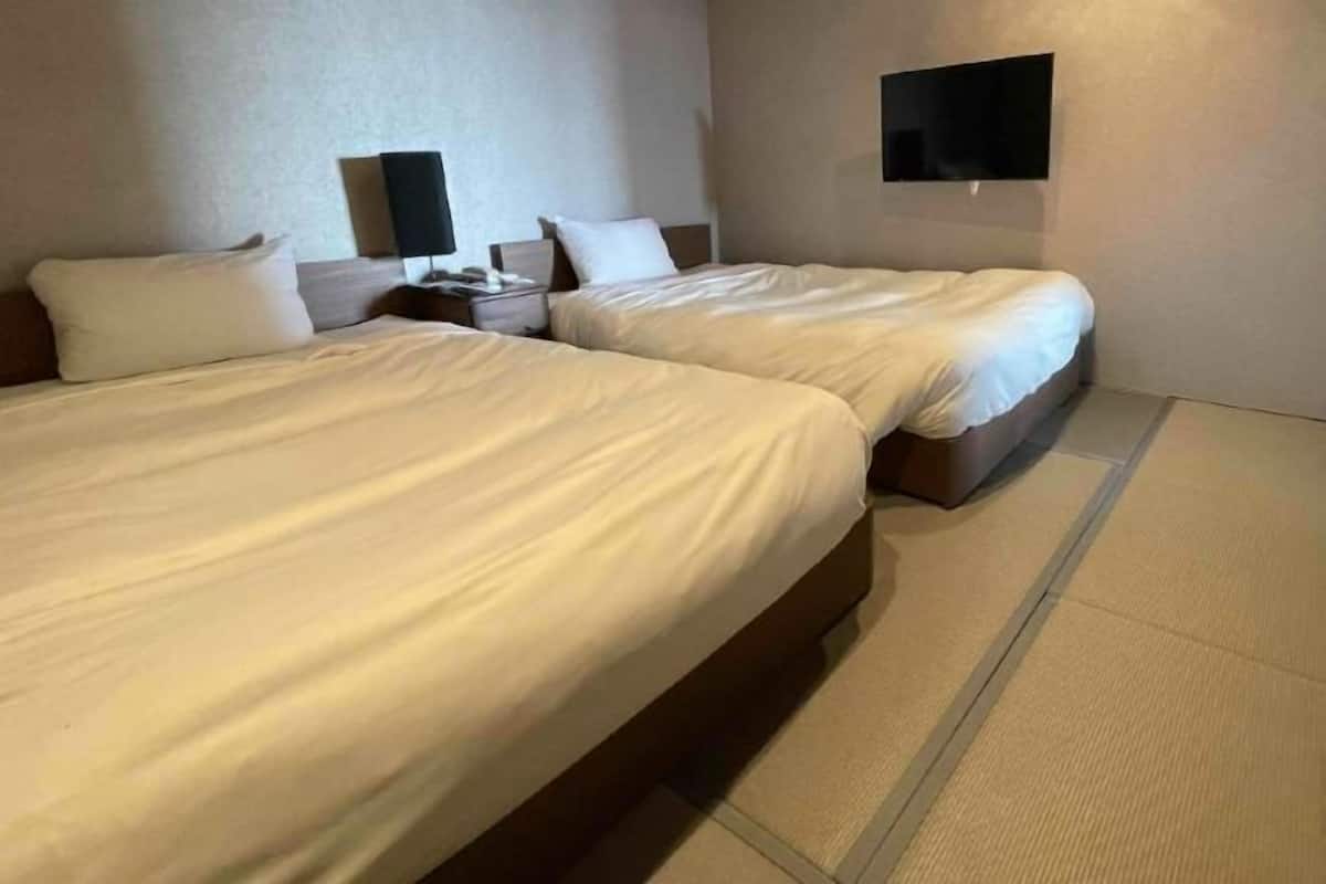1 bedroom, in-room safe, desk, free WiFi