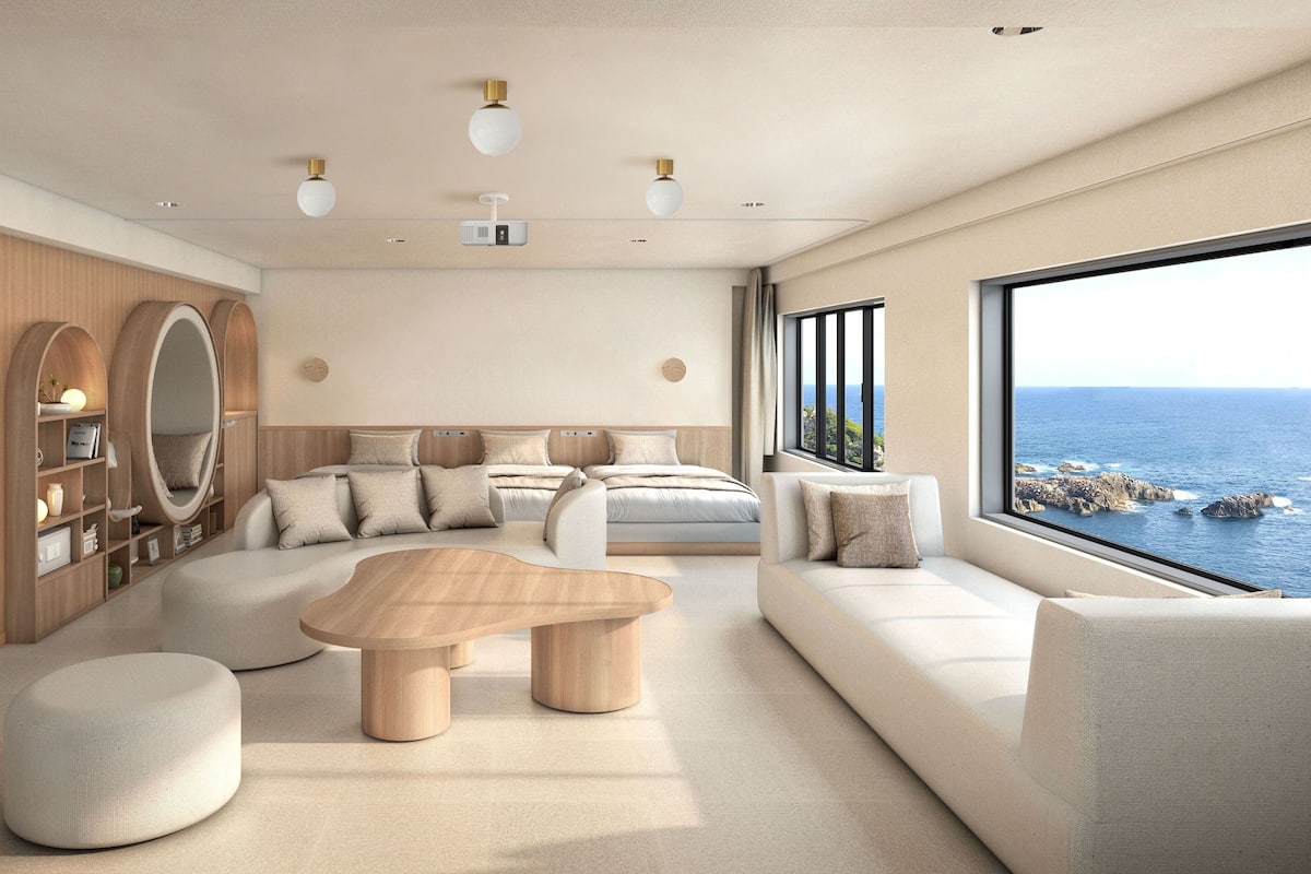 premium triple room | 1 bedroom, in-room safe, desk, free wifi