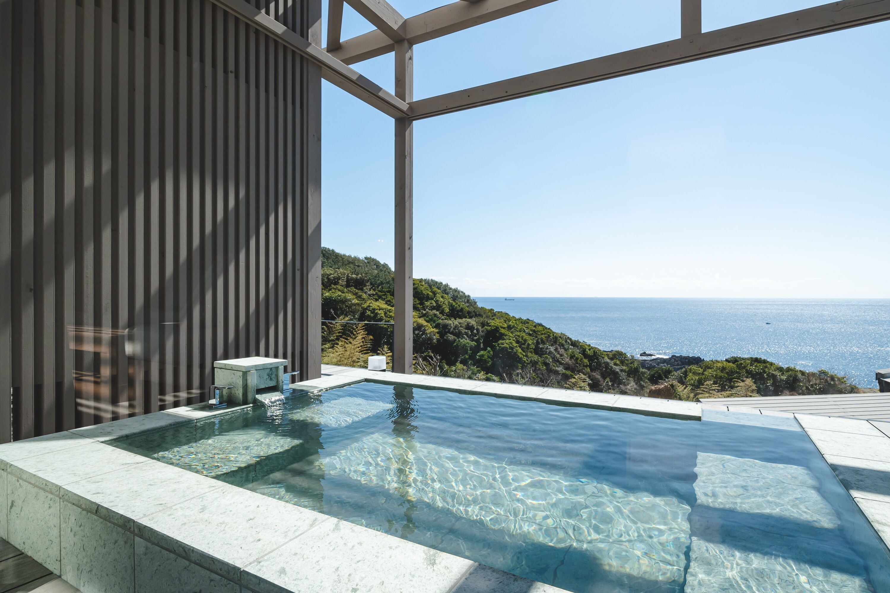 Luxury Room, Balcony, Ocean View | Bathroom | Separate bathtub and shower, free toiletries, hair dryer, slippers