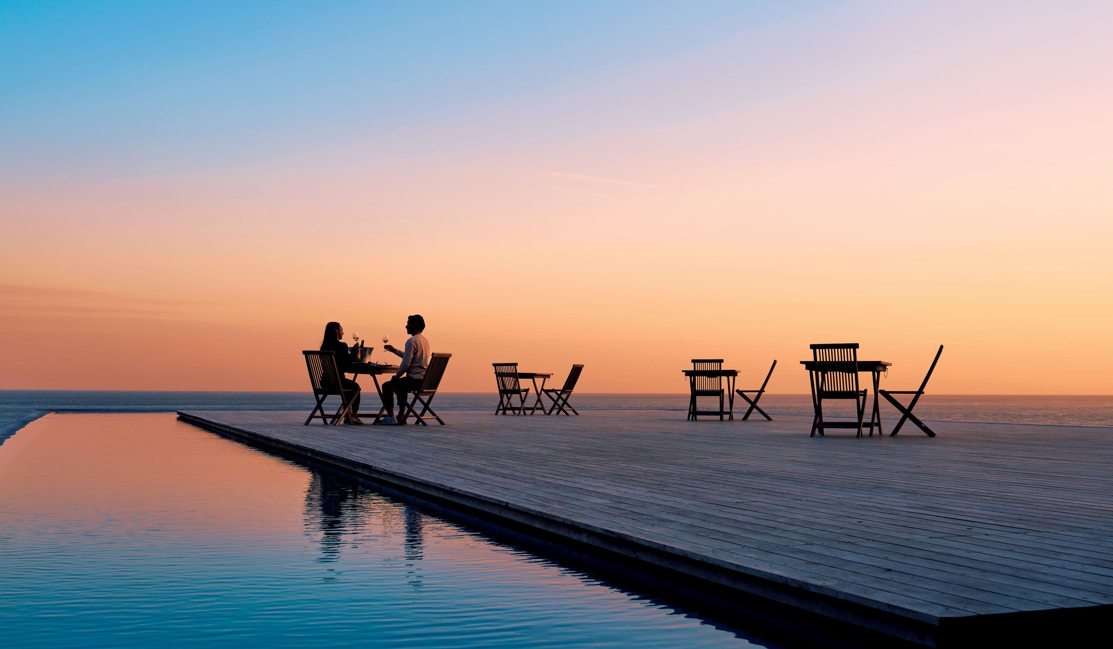 2 restaurants, breakfast, lunch, dinner served; regional cuisine