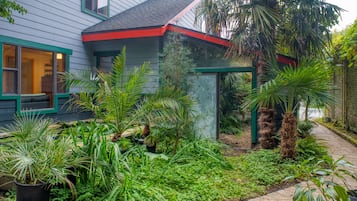 Japanese Garden Suite | Garden view