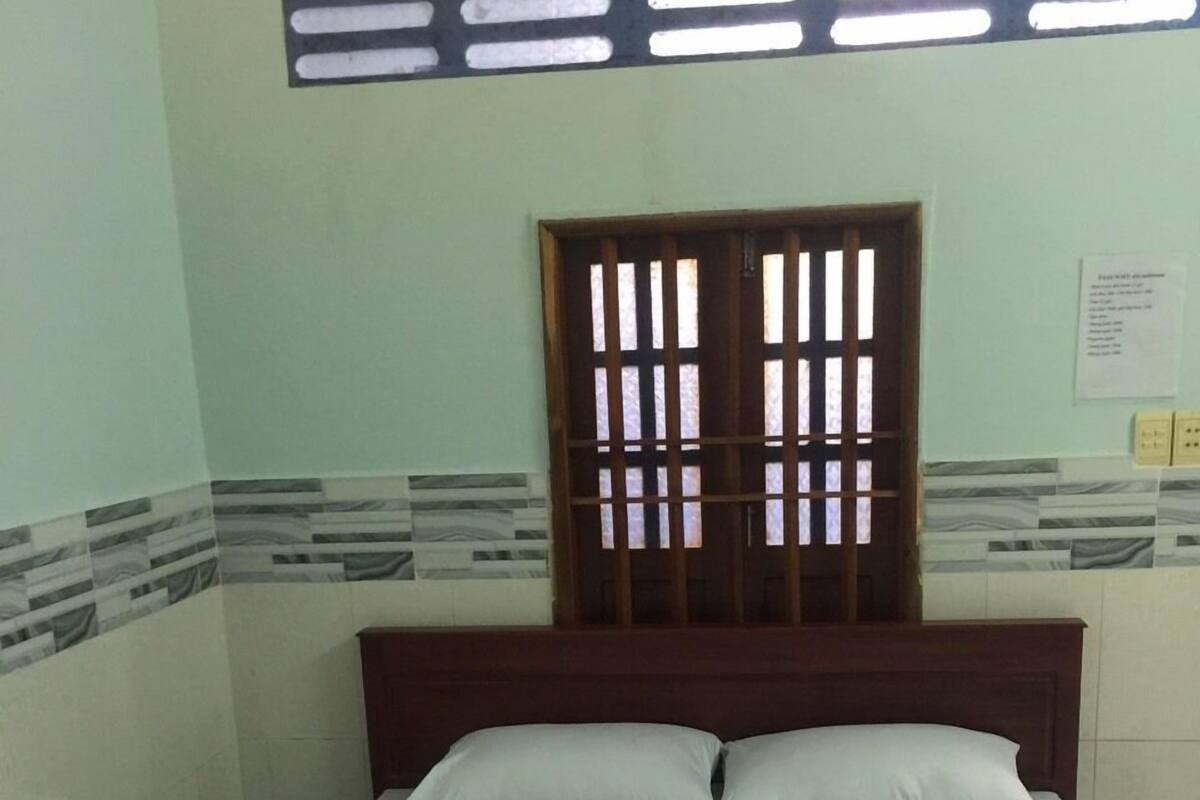 Single Room | Bar mini, seterika/papan seterika 