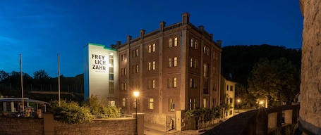 Exterior. Double Standard - Weinhotel Freylich Zahn