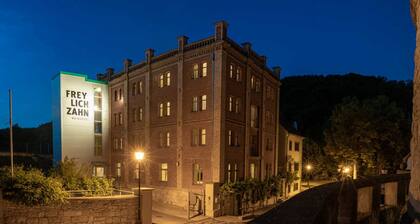 Double Standard - Weinhotel Freylich Zahn