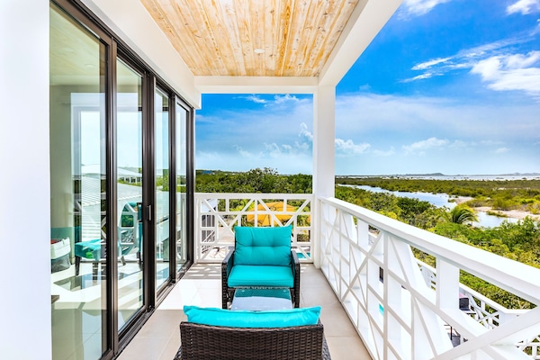 Upper King Suite balcony - Water views