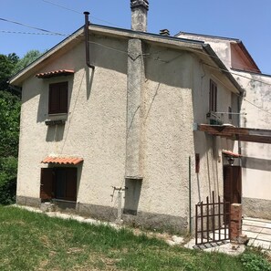 Exterior - Residence in the mountains Grandparents' house (Cantalupo nel Sannio)
